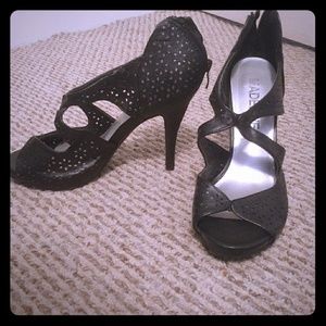 Size 7 heels